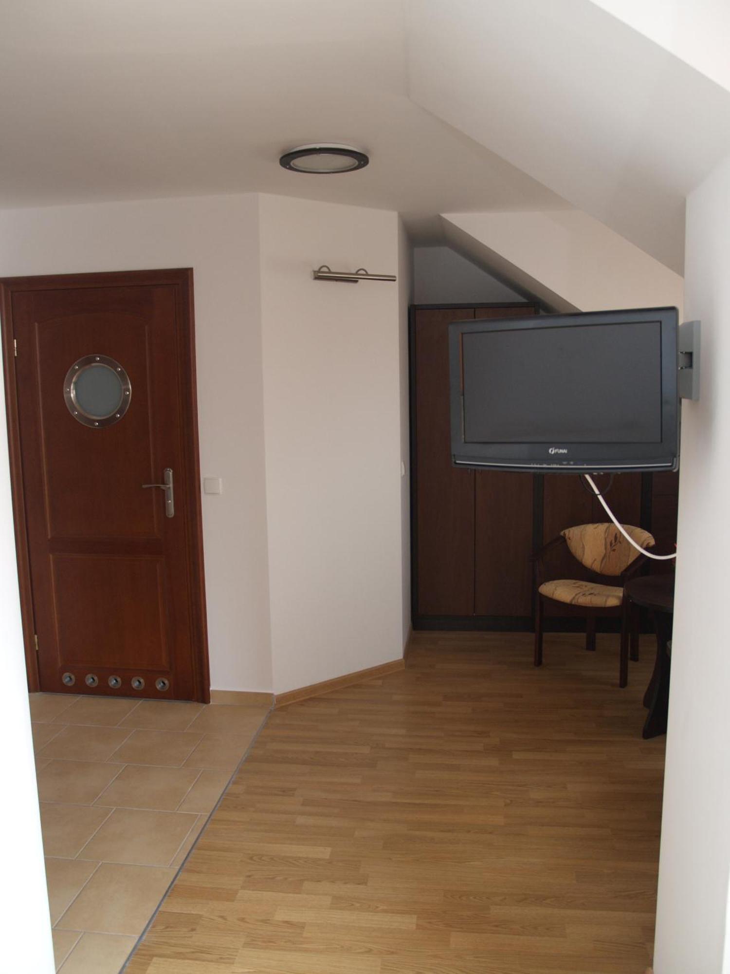 Hotel Latarnik - Doskonala Lokalizacja, Blisko Atrakcji, 20min Do Plazy *