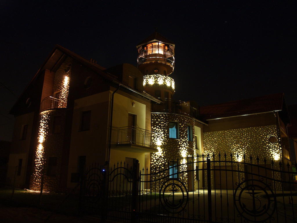Latarnik